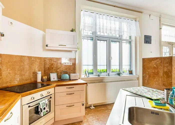 شقة Annicku's Stylish *